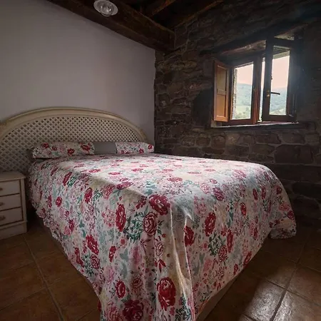 Casa Rustica En La Ecologica San Felix Chalet Quintana de Soba