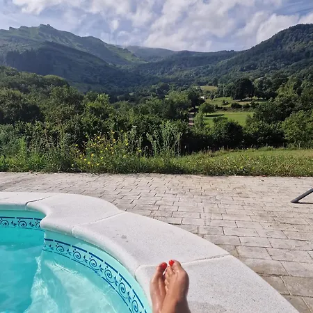 Casa Rustica En La Ecologica San Felix Quintana de Soba